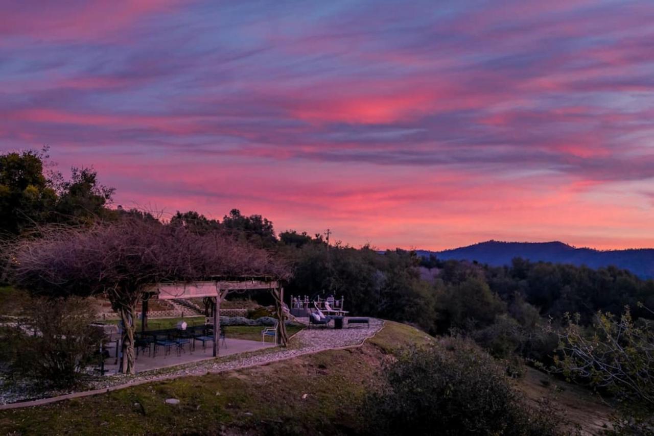 Fairy Tale 13-Acre Sunset Villa At Windy Gap Valley Near Yosemite Ahwahnee Exterior photo